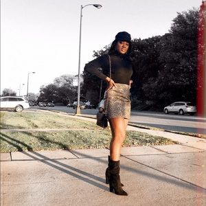 Meet your Posher, Danielle